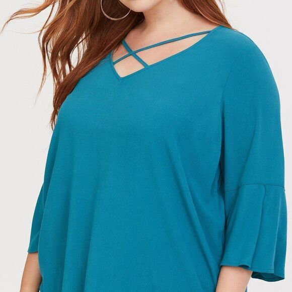 Torrid Strappy Bell Sleeve Cage Neck Crepe Blouse Teal‎ Aqua Top Plus Size 3 3X - Picture 3 of 8